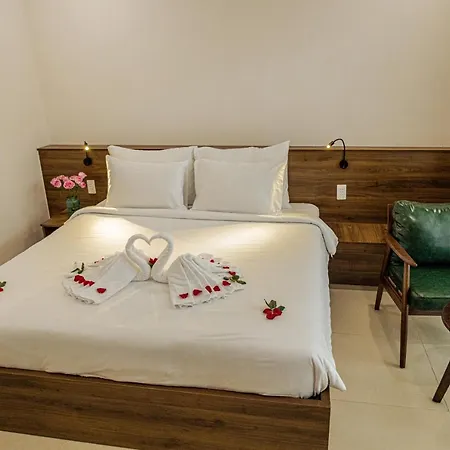 Bong Villa Hotel & Apartment Tỉnh Kontum Exterior photo