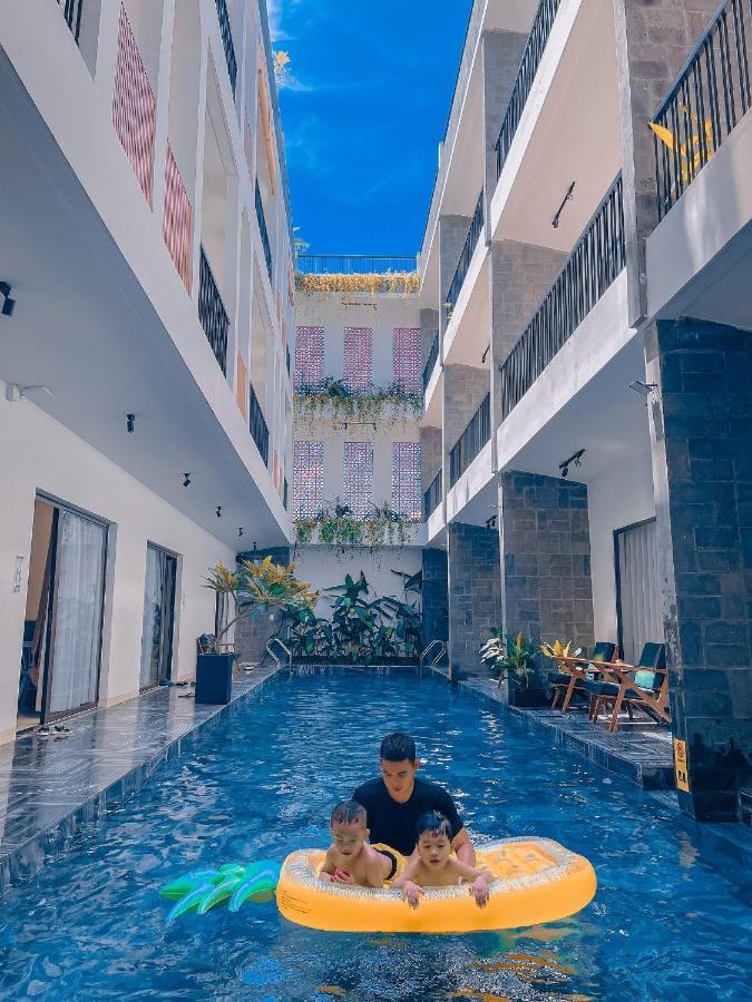 Hotel Bong & Kon Tum