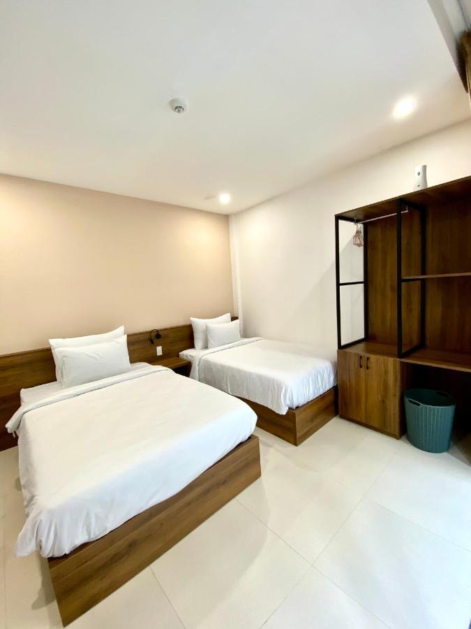Bong & Hotel Kon Tum